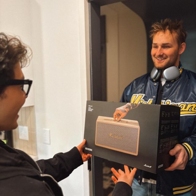 It’s the day one of the Five Days of VERVE! We’re starting out LOUD with a Marshall Bluetooth Speaker! How to Enter:⭐️ like this post and make sure you’re following @verveannarbor on instagram⭐️ comment the first song you’d play on your new speaker and tag a friend! 🎶⭐️ share to your ig story for an extra entry⭐️ complete the survey in our bio for an extra 5 entries!