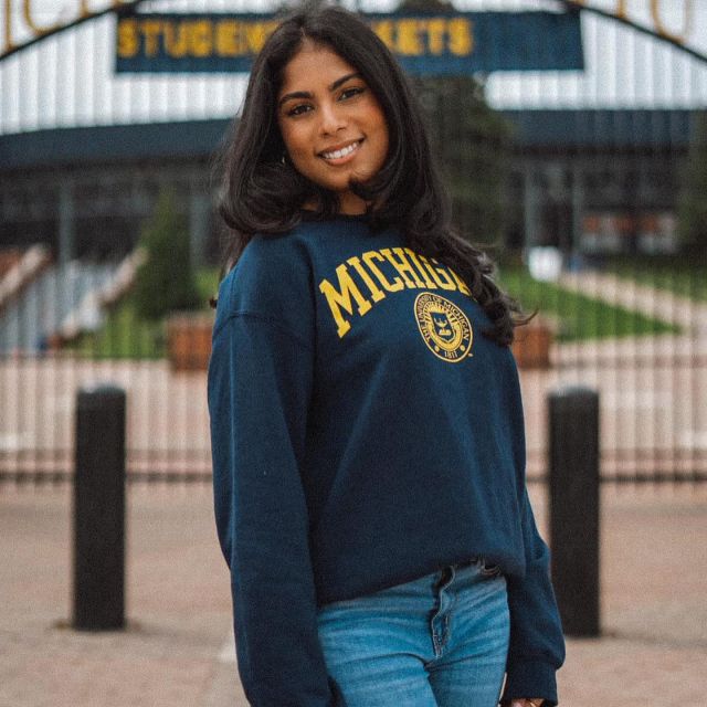 Give it up for @ankita.chit for winning the $300 Delta Giftcard 👏🏽She’ll be catching flights all summer long & can’t wait to show her the rooftop in August! Keep an eye out for the next giveaway 😉