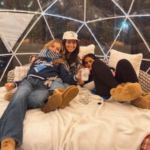 The only thing better than Après Ski?Knowing you’ll be here for the next one 😌⛷️Call the office to renew and stay ✨