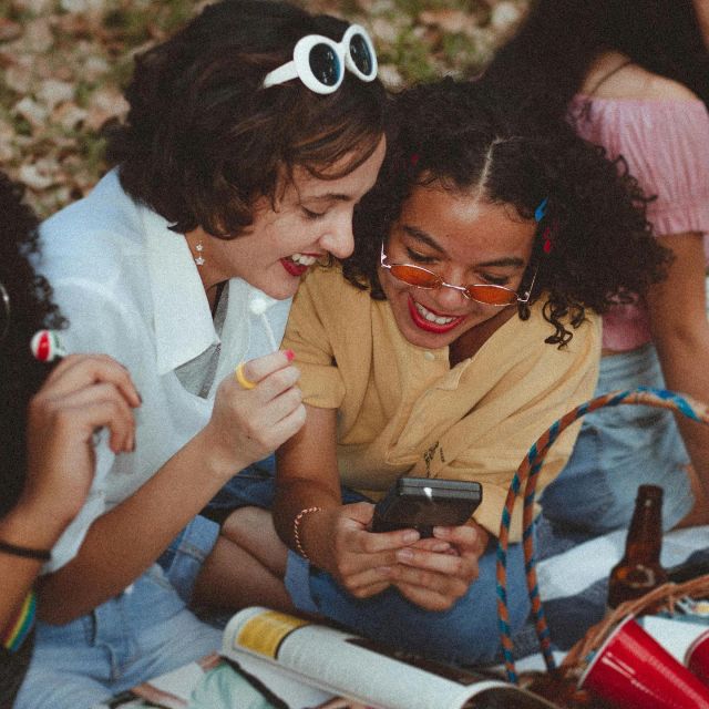 It’s national picnic day and the vibes are immaculate ✨🧺Drop your go to picnic spot in Ann Arbor in the comments!